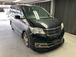 NISSAN SERENA 2013