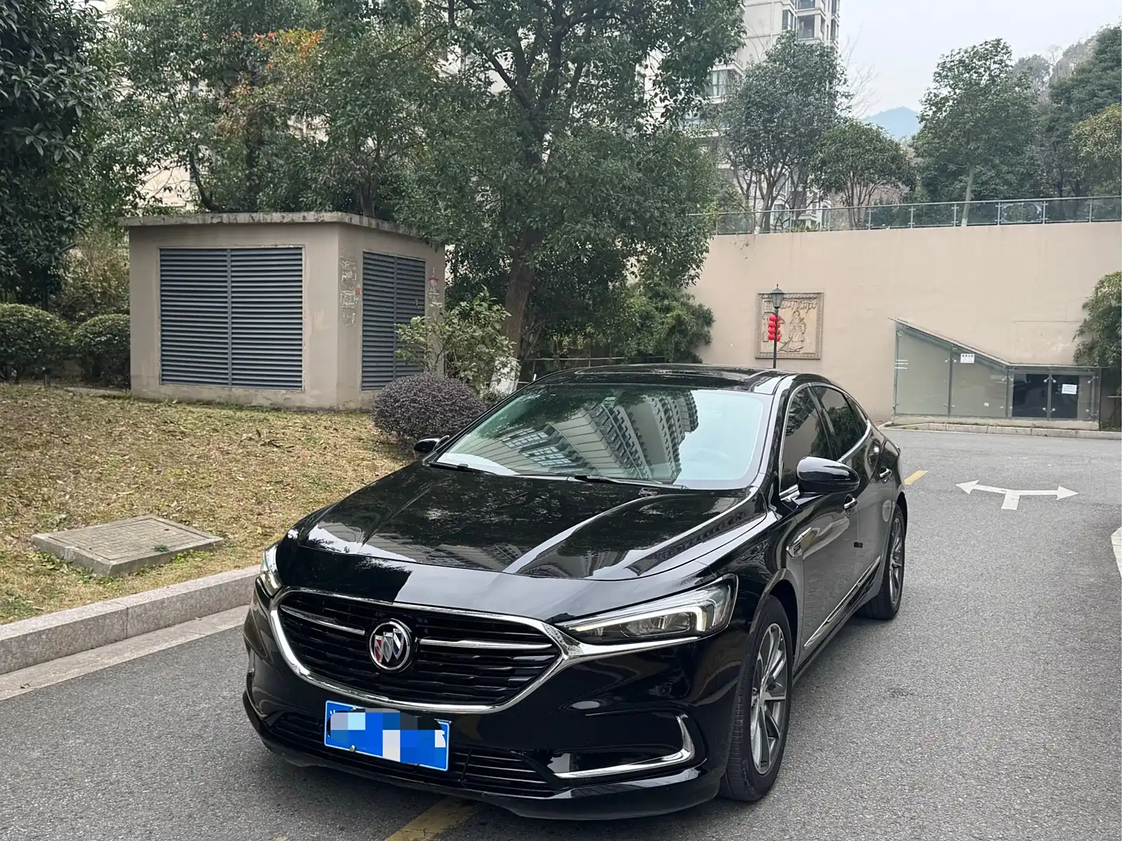 BUICK LACROSSE