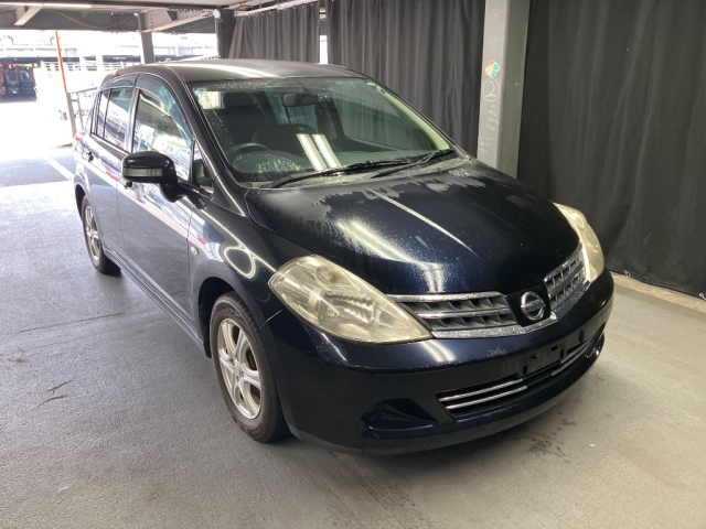 NISSAN TIIDA 2012