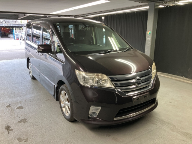 NISSAN SERENA 2011