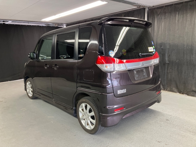 MITSUBISHI DELICA D2 2013