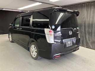 HONDA STEP WAGON 2011