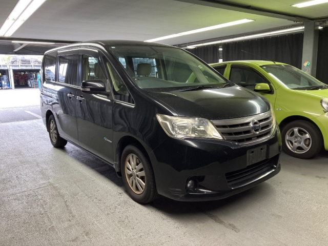 NISSAN SERENA 2012