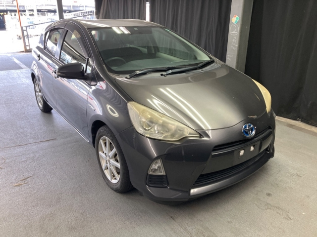 TOYOTA AQUA 2012