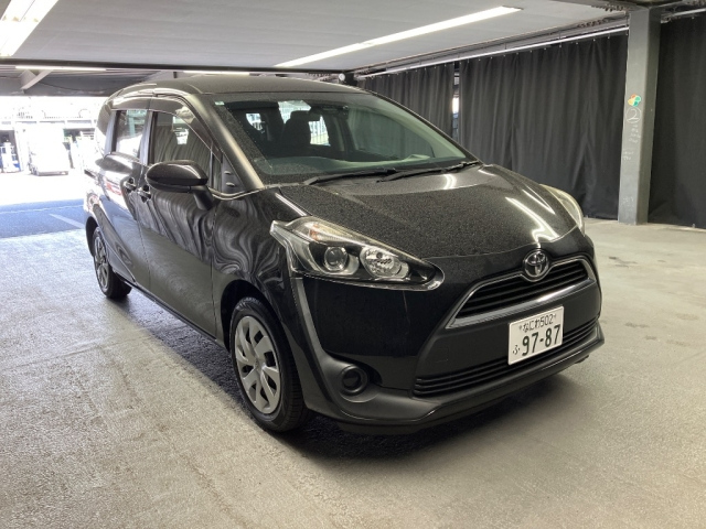 TOYOTA SIENTA 2015