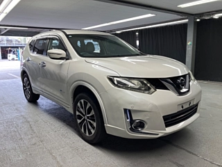 NISSAN X-TRAIL 2015