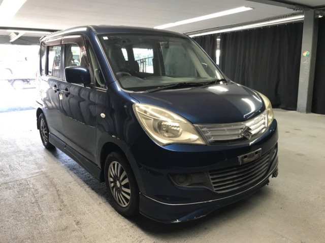 SUZUKI SOLIO 2011