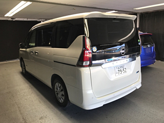 NISSAN SERENA 2017