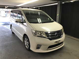 NISSAN SERENA 2011