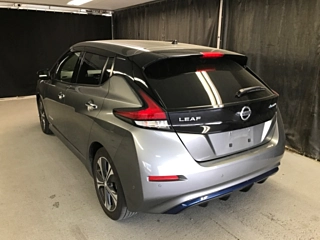 NISSAN LEAF 2017