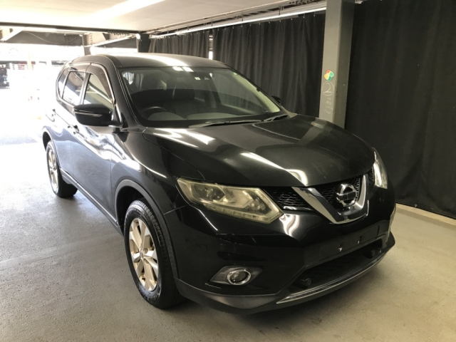 NISSAN X-TRAIL 2015