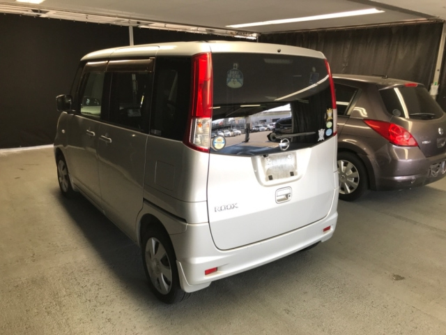 NISSAN ROOX 2010