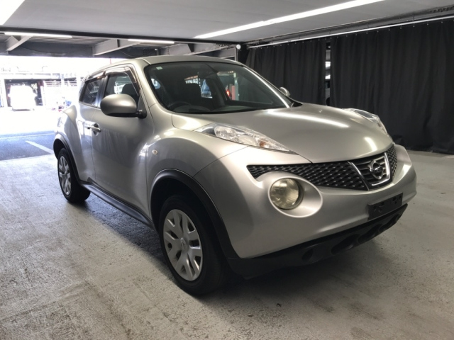 NISSAN JUKE 2011