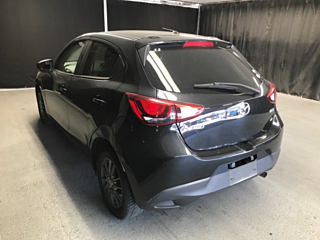 MAZDA DEMIO 2017