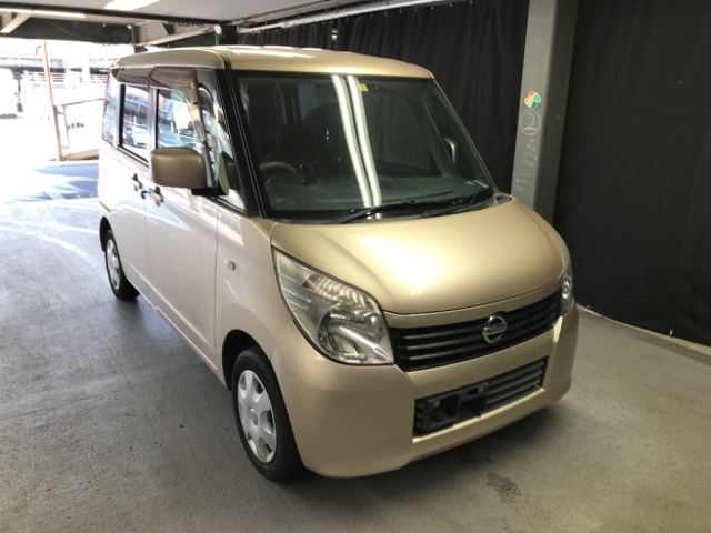 NISSAN ROOX 2010