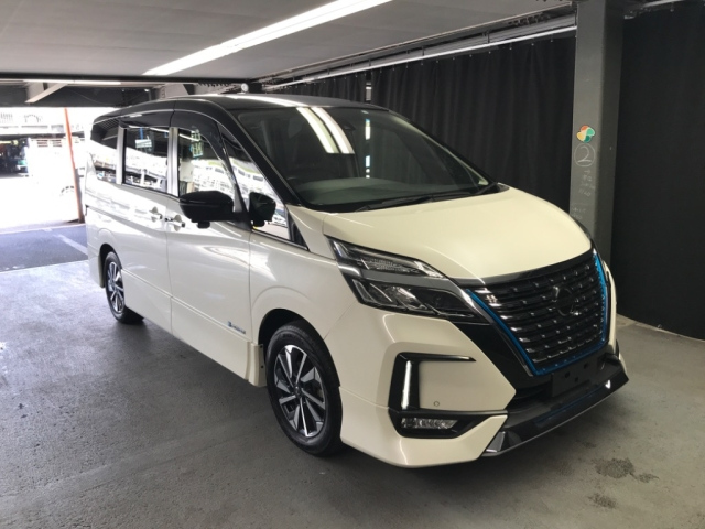 NISSAN SERENA 2019