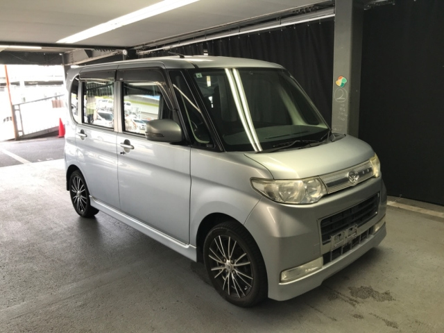 DAIHATSU TANTO 2009