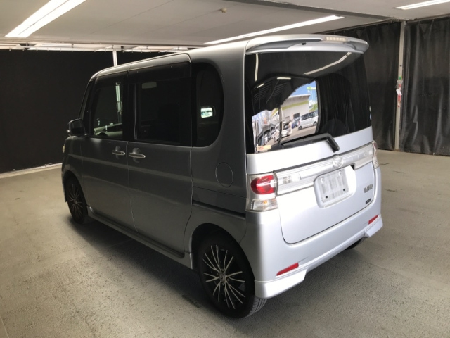 DAIHATSU TANTO 2009