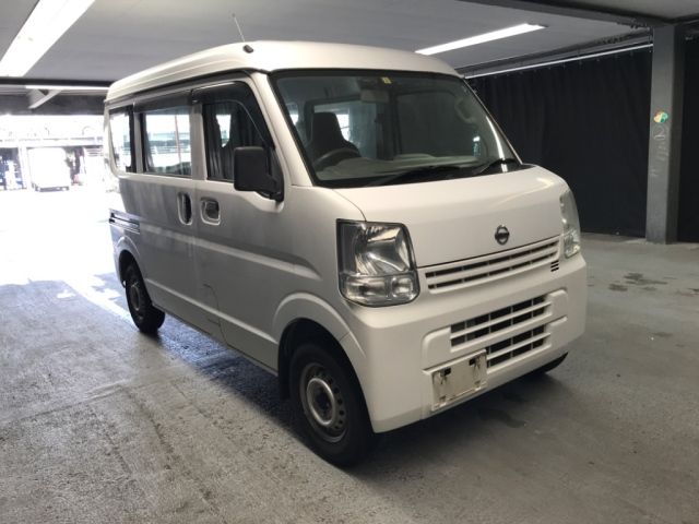 NISSAN CLIPPER VAN 2015