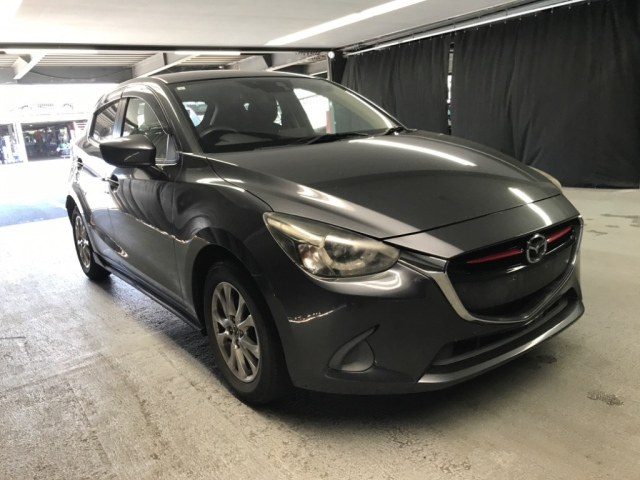 MAZDA DEMIO 2015