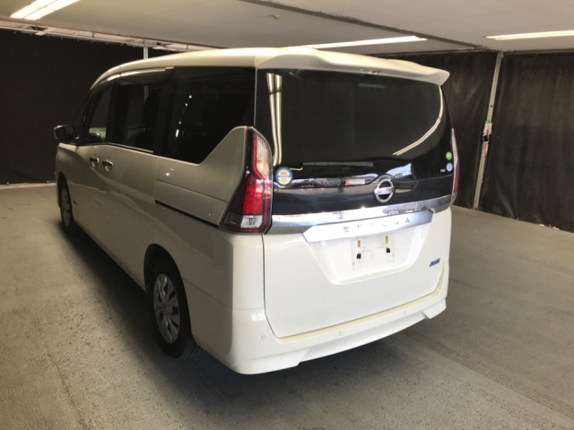 NISSAN SERENA 2018