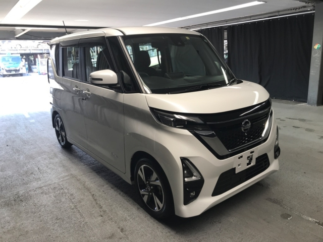 NISSAN ROOX 2022