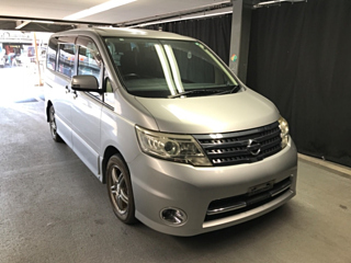 NISSAN SERENA 2010