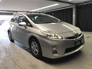 TOYOTA PRIUS 2011