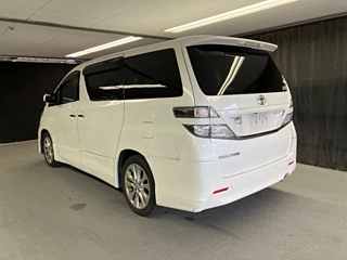 TOYOTA VELLFIRE 2009