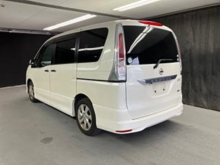 NISSAN SERENA 2011