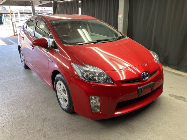TOYOTA PRIUS 2011