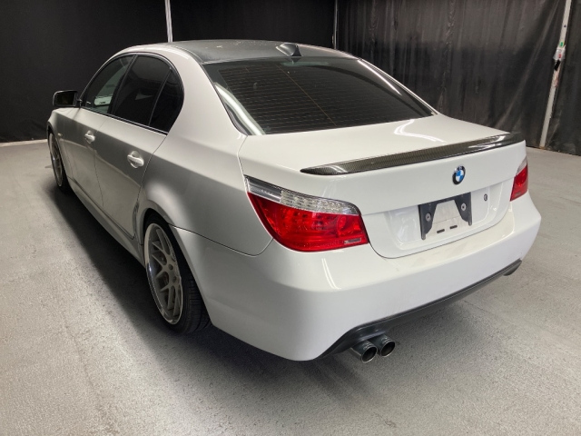 BMW 5 SERIES 2009