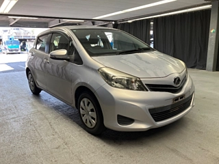 TOYOTA VITZ 2014