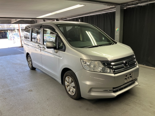 HONDA STEP WAGON 2012