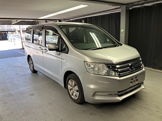 HONDA STEP WAGON 2012