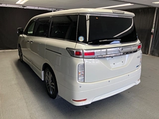 NISSAN ELGRAND 2013