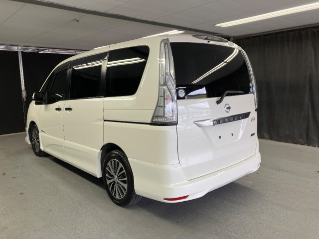 NISSAN SERENA 2014
