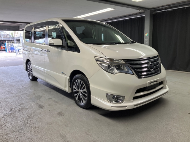 NISSAN SERENA 2014