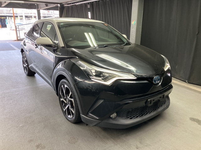 TOYOTA C-HR 2017