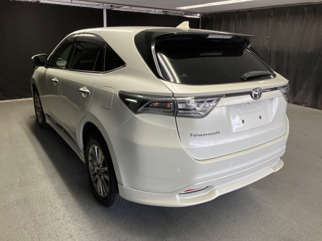 TOYOTA HARRIER 2015