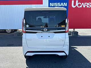 NISSAN ROOX 2020