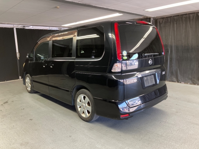 NISSAN SERENA 2009