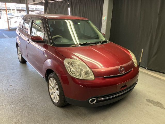 MAZDA VERISA 2011