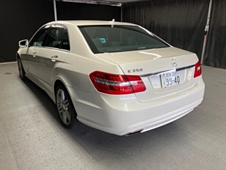 Заказать MERCEDES BENZ E CLASS