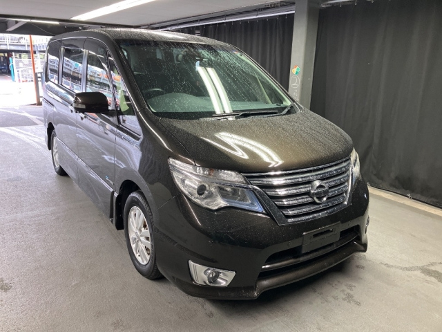 NISSAN SERENA 2014
