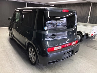 NISSAN CUBE 2011