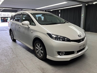 TOYOTA WISH 2009