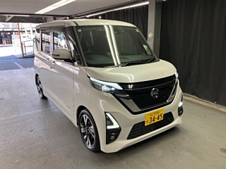 NISSAN ROOX 2020