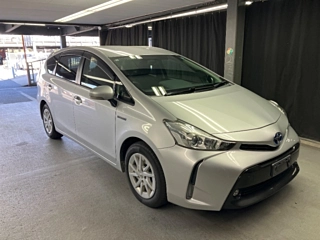 TOYOTA PRIUS ALPHA 2014