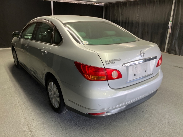 NISSAN SYLPHY 2011